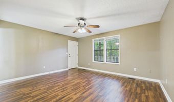 40 Chimney Rd, Batesville, AR 72501