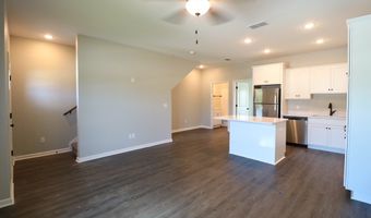 405 Hampton Ln, Bainbridge, GA 39819