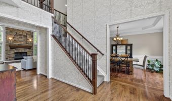 8105 Wycliffe Dr, Anderson Twp., OH 45244
