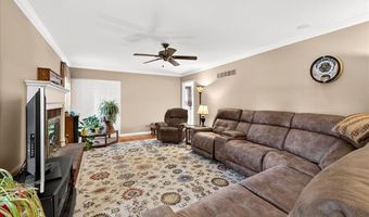 117 Windcliffe Dr, Ballwin, MO 63021