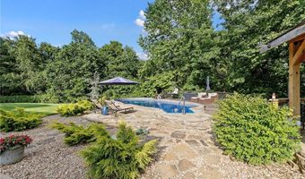 6 Leawood Pl, Bella Vista, AR 72715