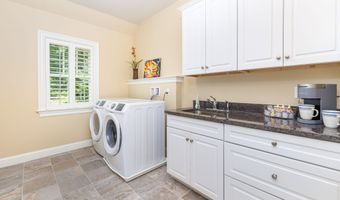 273 Northington Dr, Avon, CT 06001