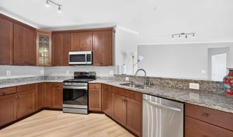 41895 CATHEDRAL VALLEY Sq 401, Aldie, VA 20105