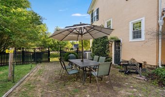 39308 LITTLE RIVER Tpke, Aldie, VA 20105