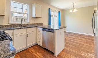 1106 Lynwood Forest Rd, Arden, NC 28704
