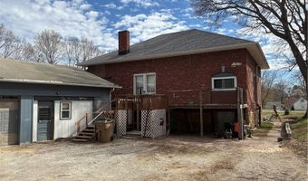 1015 S 6th St, Atchison, KS 66002