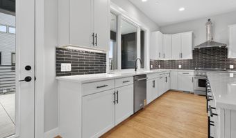 7027 RENITA Ln, Bethesda, MD 20817