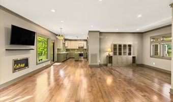 375 Middle Creek Rd, Afton, TN 37616