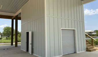 5067 Nebraska St, Bay St. Louis, MS 39520