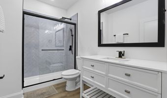 164 N 21st St, Columbus, OH 43203