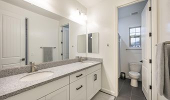 923 W YELLOWSTONE Way, Chandler, AZ 85248