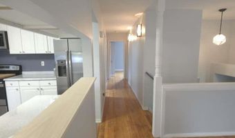 71 Venus Ave, Burlington, VT 05408