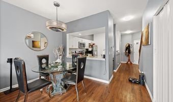 1431 Essex St, Algonquin, IL 60102