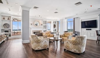851 N GLEBE Rd 718, Arlington, VA 22203