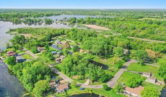 41147 N Lincoln Ave, Antioch, IL 60002