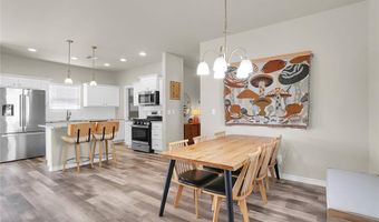 1004 Village Dr, Altus, OK 73521