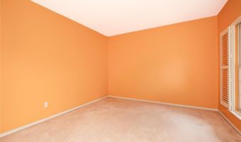 742 Arbor Ridge Ct, Ballwin, MO 63021