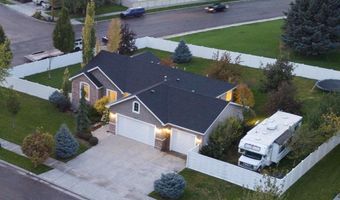 3809 Willow Ridge Dr, Ammon, ID 83406