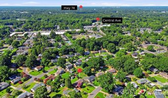 3330 Woodleaf Rd, Charlotte, NC 28205