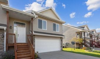 1810 Goose Lake Cir, North Liberty, IA 52317