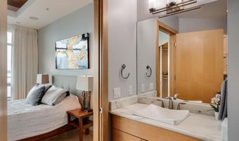 350 S Hamilton St 901, Madison, WI 53703