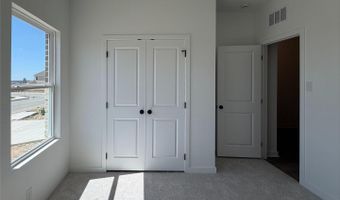 242 Brood Dr, Adkins, TX 78101