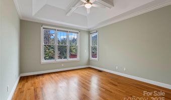 103 Village Pointe Ln, Asheville, NC 28803