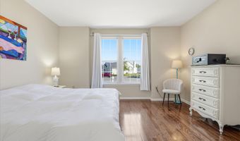 10 Deer Lake Ct, Barnegat, NJ 08005
