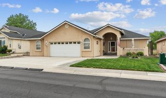 137 Desert Lakes Dr, Fernley, NV 89408