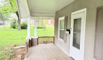 905 Parallel St, Atchison, KS 66002