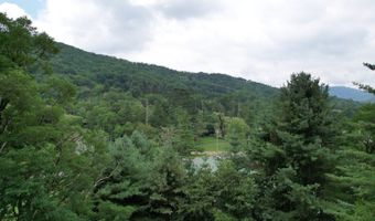 625 Old Turnpike Rd E, Banner Elk, NC 28604
