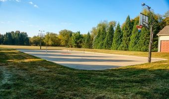 19070 33 Mile Rd, Armada, MI 48005