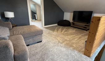 1116 S Lloyd St, Aberdeen, SD 57401