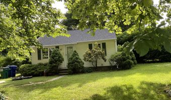 4 Elgin Ave, Bethel, CT 06801