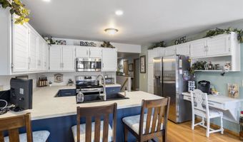 913 E WINDFIELD Pl, Appleton, WI 54911