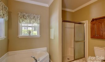 498 Broad Branch Rd, Bakersville, NC 28705