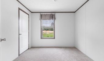 4 Sam St, Acushnet, MA 02743