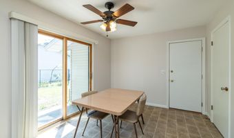 991 Cortland Dr, Apple Valley, MN 55124