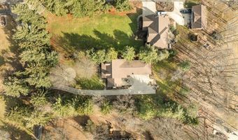 853 Fairway Dr, Alliance, OH 44601