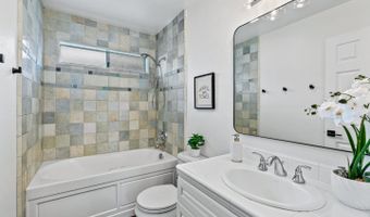 227 Center Ave, Aptos, CA 95003