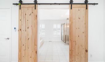 2558 Apple Ridge Ln, Amberley, OH 45236