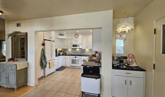 1131 Tracy Pl, Carlsbad, NM 88220