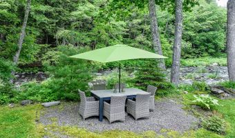73 Head Of The Tide Rd, Belfast, ME 04915