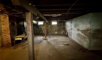 9621 Main St, Altenburg, MO 63732