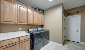5120 Country Hills Dr, Aurora, IN 47001