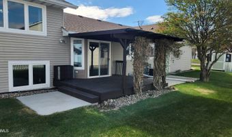 2630 Henry St, Bismarck, ND 58503