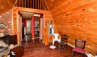 19 Castle Ln, Becket, MA 01223