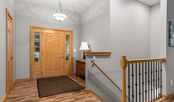 4013 E BENVALLEY Dr, Appleton, WI 54913