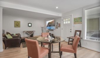 6322 WALHONDING Rd, Bethesda, MD 20816