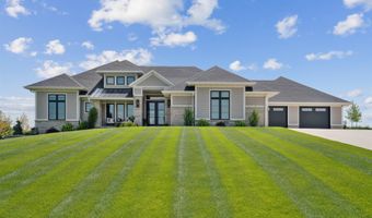 3047 SE Deer Run, Dyersville, IA 52040